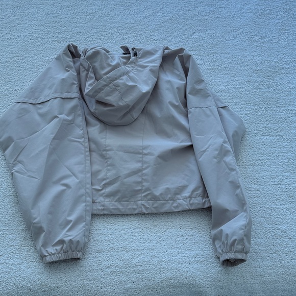New Balance Light Taupe-Beige Windbreaker Size XS Relaxed Fit - Picture 9 of 11